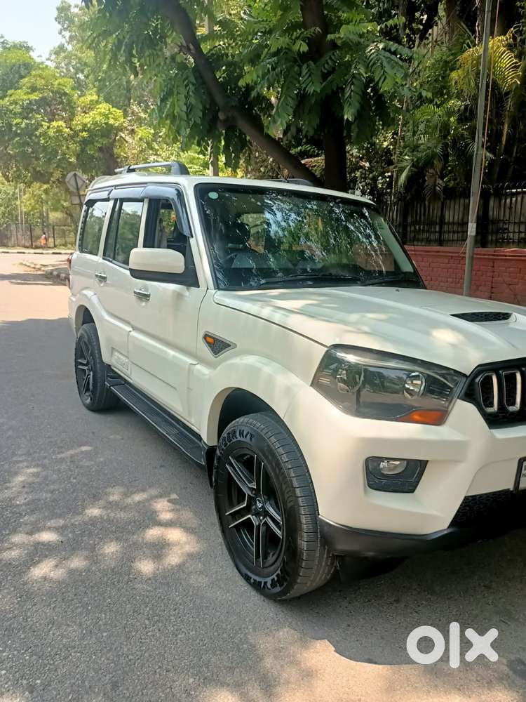 Mahindra Scorpio S6 Plus, 2016, Diesel