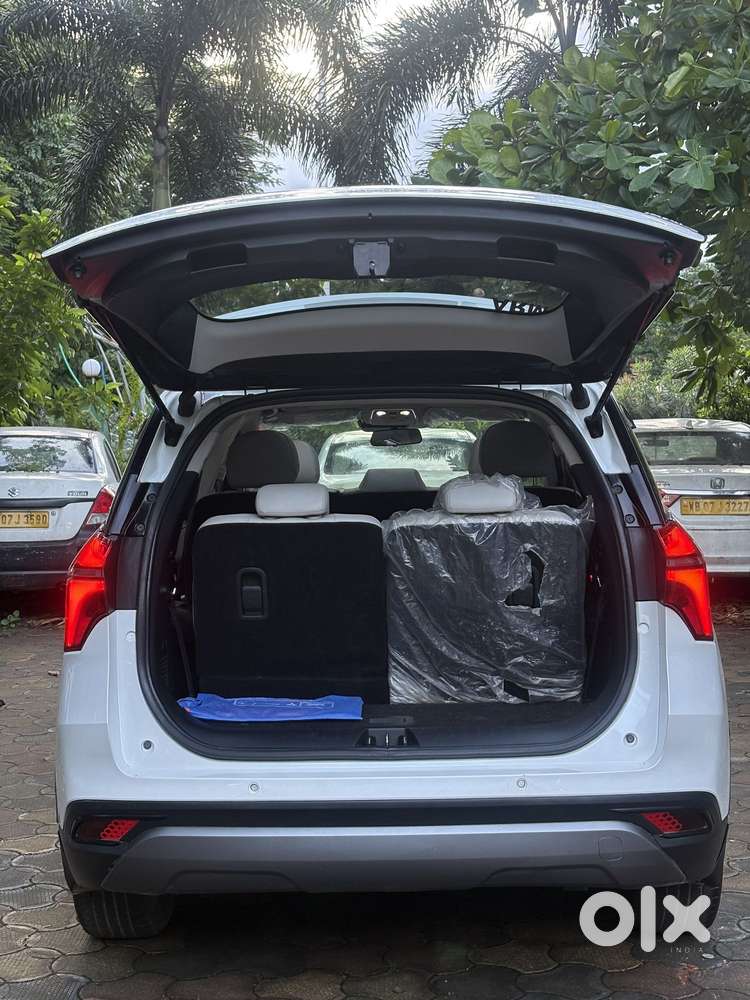 Mahindra Xuv700 2.2 Ax 7 Diesel At Luxury Pack Str, 2022, Diesel