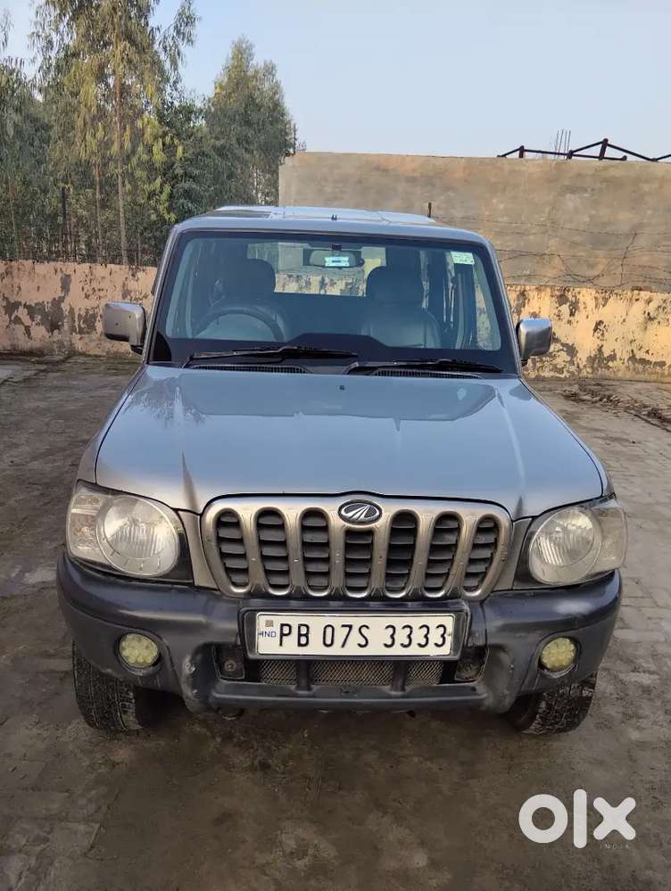 Mahindra Scorpio 2007 Diesel 150000 Km Driven