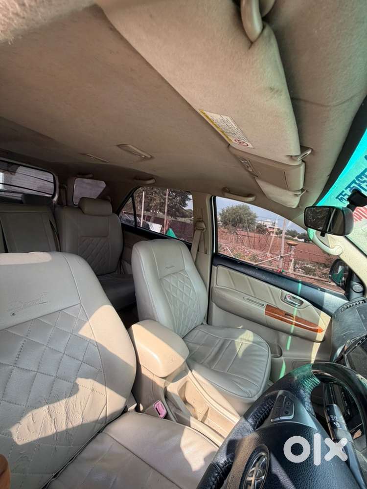 Toyota Fortuner Diesel 2011 Manual 2011