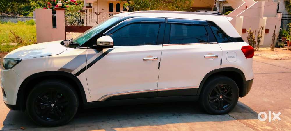 Maruti Suzuki Brezza Zxi Plus At, 2019, Diesel