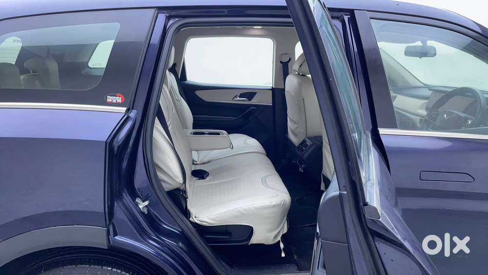 Mahindra Xuv700 2.2 Ax 5 Diesel Mt 7 Str, 2022, Diesel