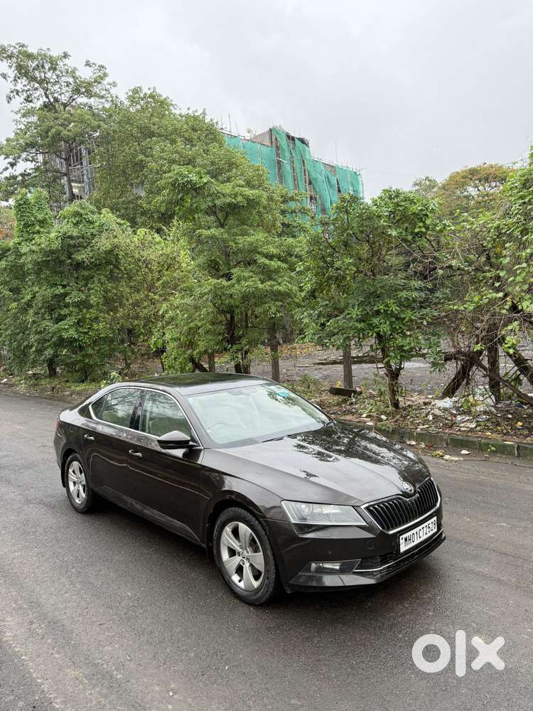 Skoda Superb Style 1.8 Tsi At, 2017, Petrol
