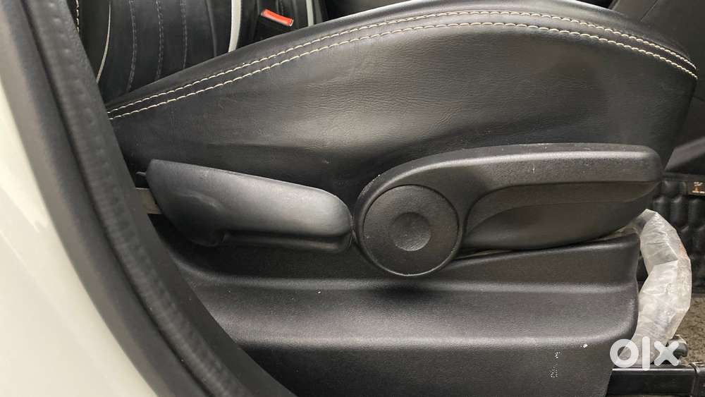 Maruti Suzuki Vitara Brezza 1.5 Zxi Plus At, 2021, Petrol