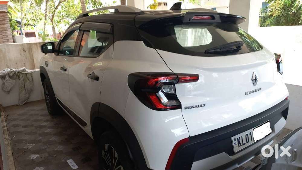 2022 Renault Kiger Rxz Amt Petrol – Top Variant  Only 5,875 Km Driven