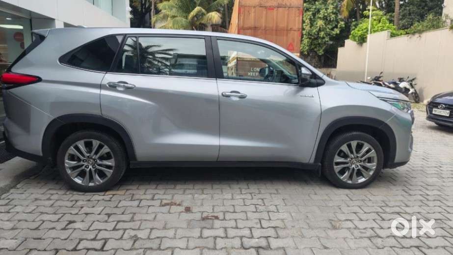 Toyota Innova Hycross Zx(o), 2024, Petrol