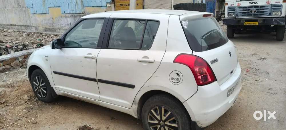New Car Leni He