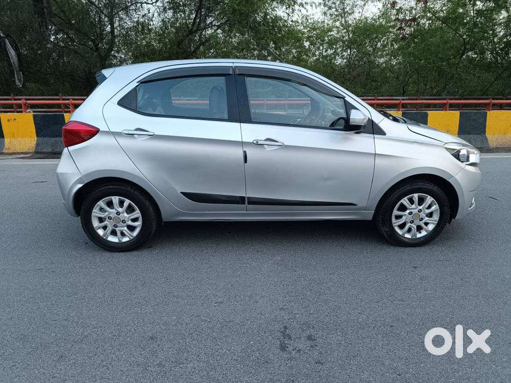 Tata Tiago 1.2 Revotron Xza, 2017, Petrol