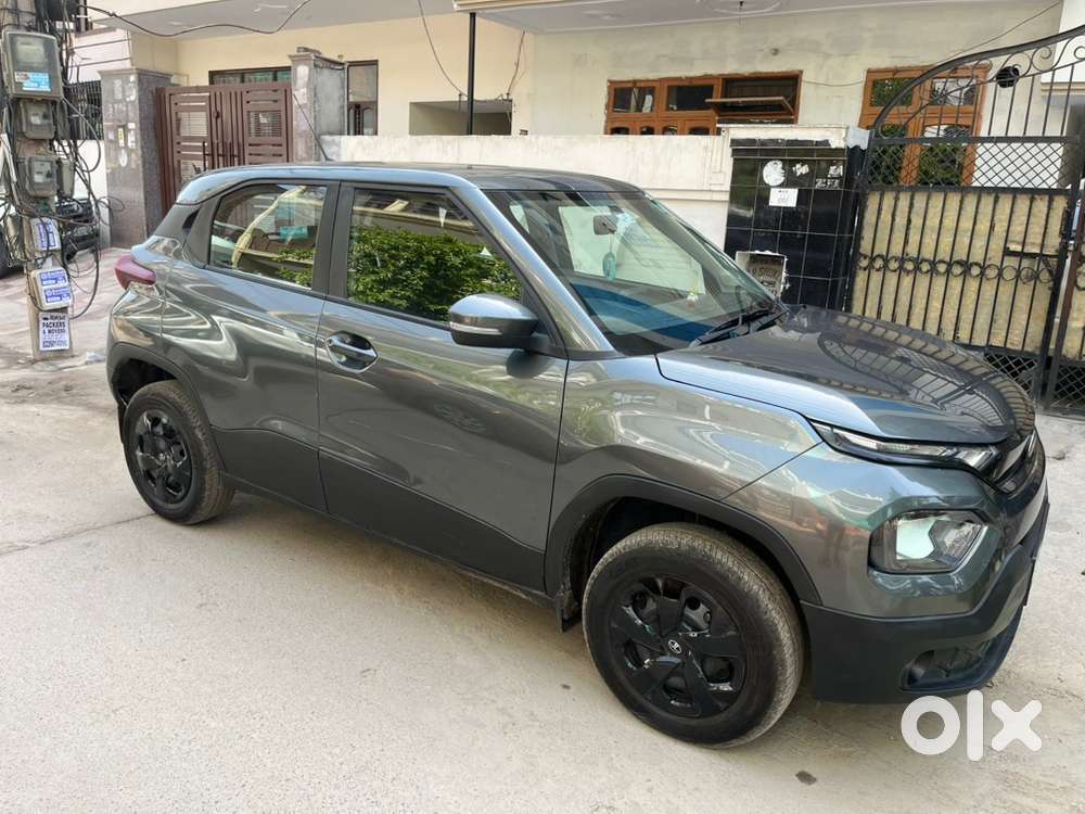 Tata Punch Petrol 2025