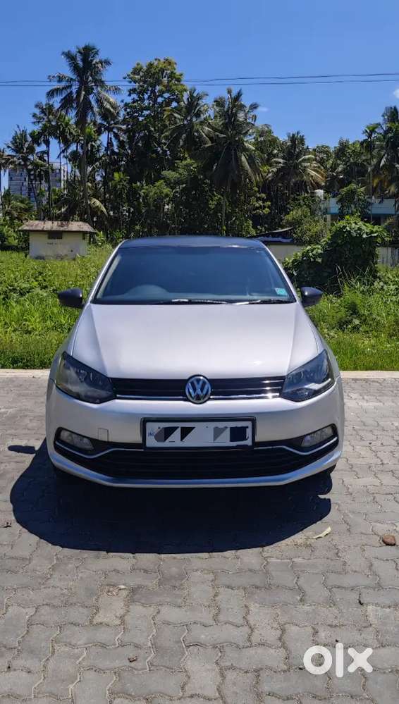 Polo Highline 1.2 Mpi Manual 2015 Petrol  Company Maintained  Kl39