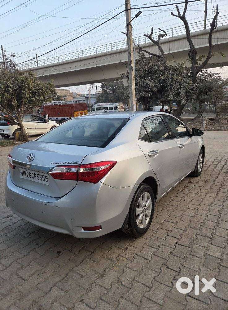 Toyota Corolla Altis 1.8 Sport, 2015, Petrol