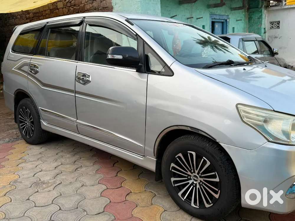Toyota Innova 2.5 Zx 2014