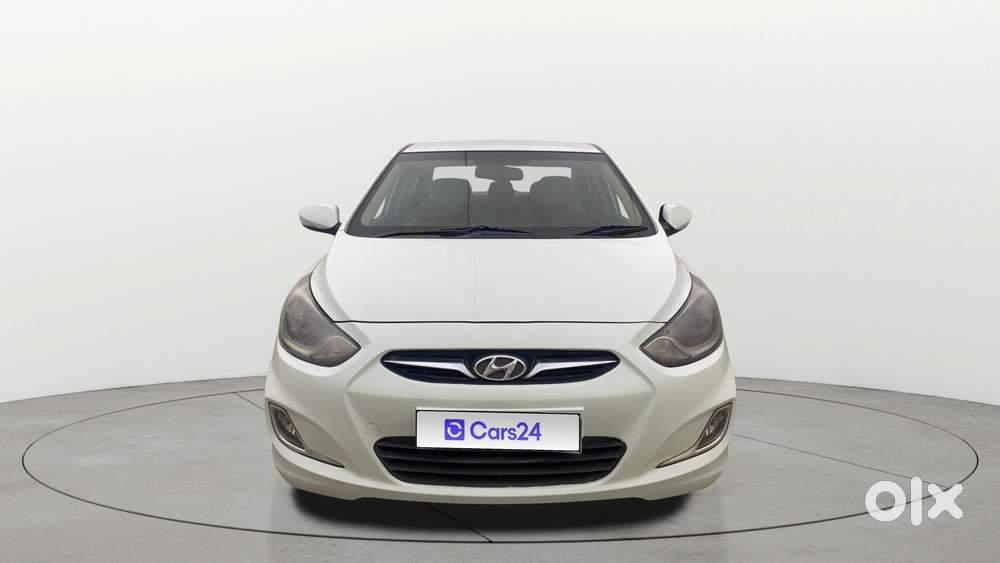 Hyundai Verna Fluidic 1.6 Vtvt Sx, 2013, Petrol
