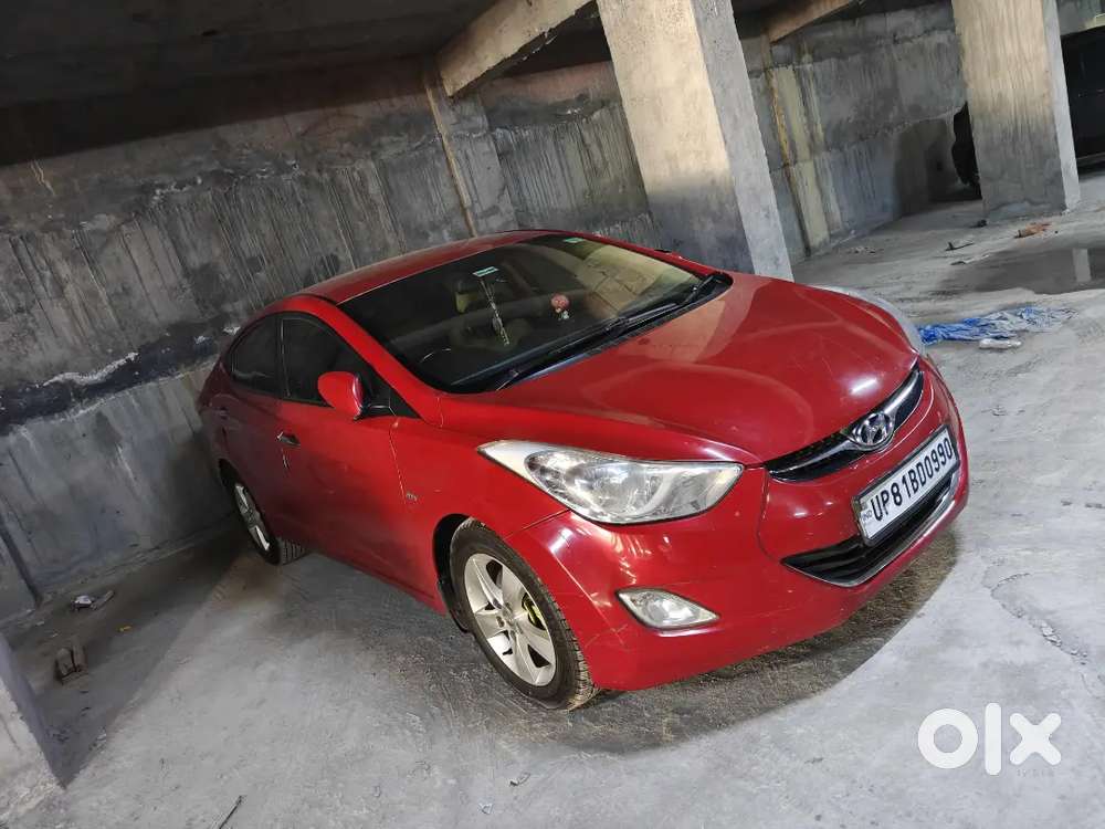 Hyundai New Elantra 2015 Diesel 93000 Km Driven