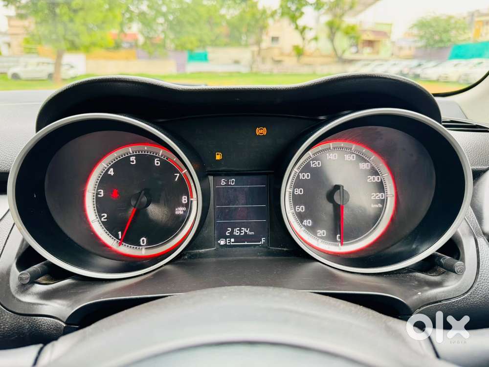 Maruti Suzuki Swift Vxi + Manual, 2021, Petrol