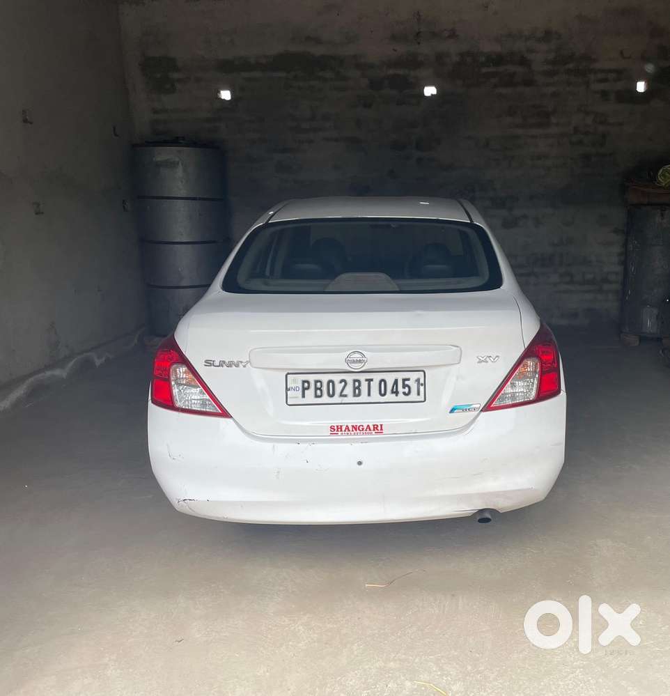 Nissan Sunny Diesel 2012 Car