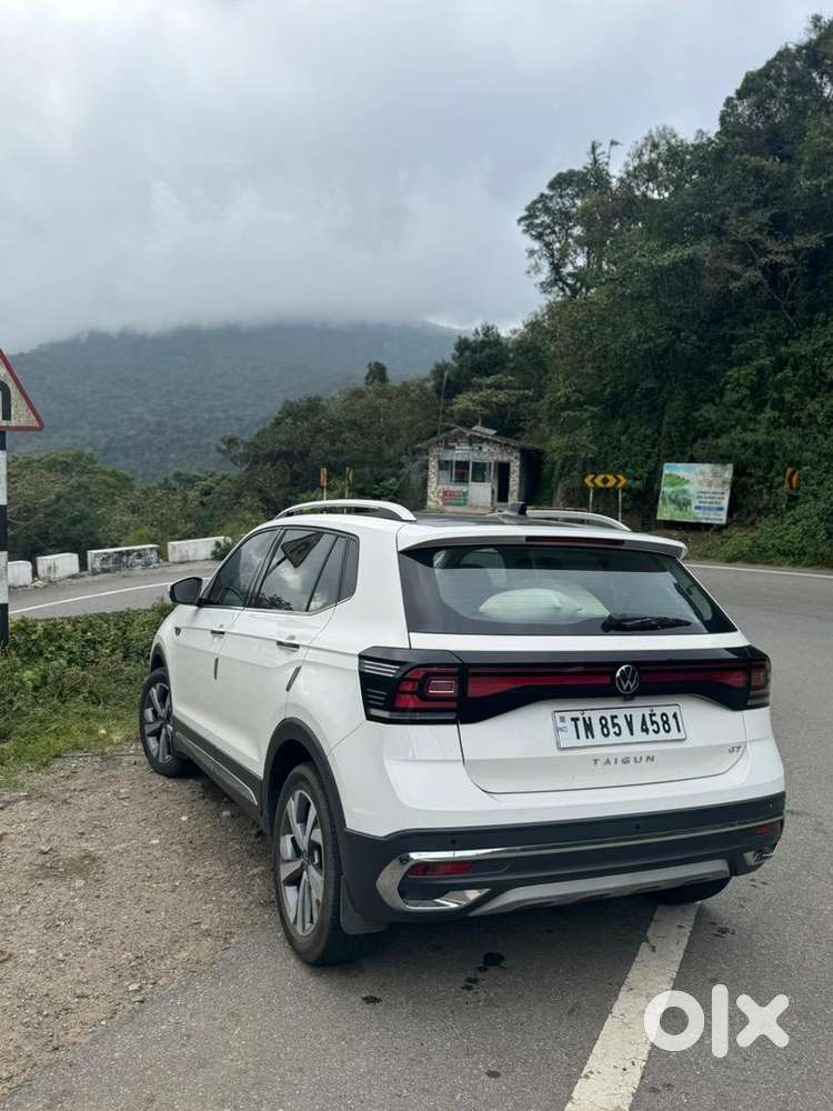 Volkswagen Taigun 2023 Petrol 8000 Km Driven, Less Used.