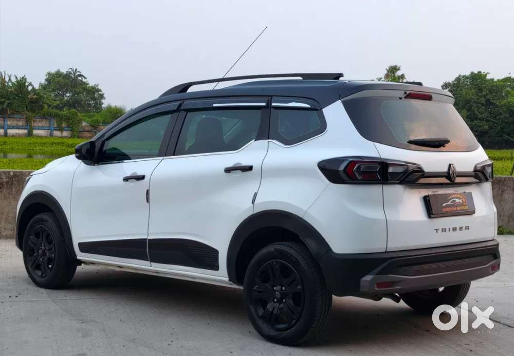 Renault Triber Rxt, 2025, Petrol