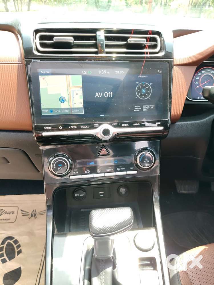 Hyundai Alcazar 2.0 Signature (o) Petrol At 7 Str, 2023, Petrol