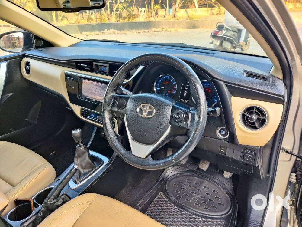 Toyota Corolla Altis 1.8 Gl, 2018, Petrol
