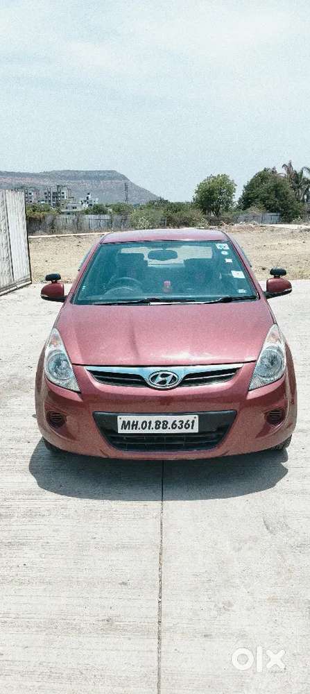 Hyundai I20 Sports 2012 Petrol+cng Well Maintained Imaculate Condition