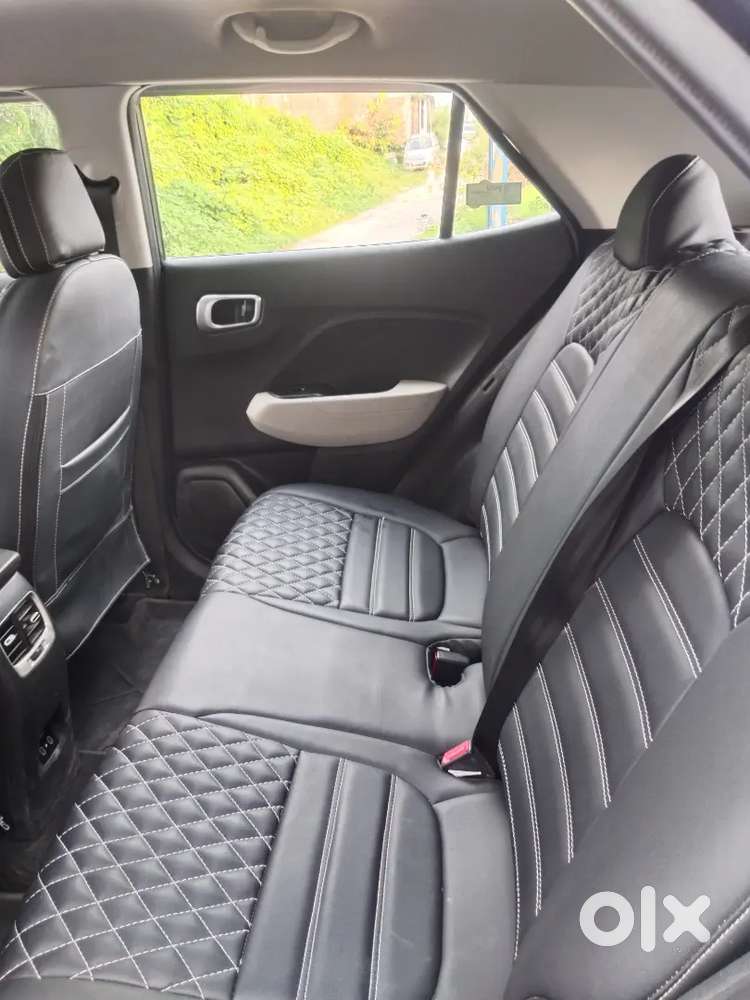 Hyundai Venue 2022 Petrol Manual November 2022 Registration