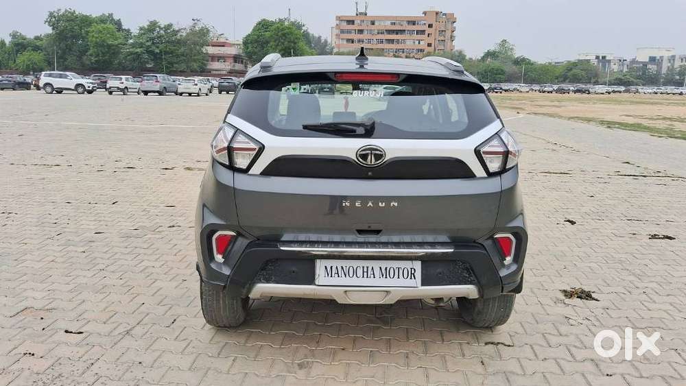 Tata Nexon, 2022, Petrol
