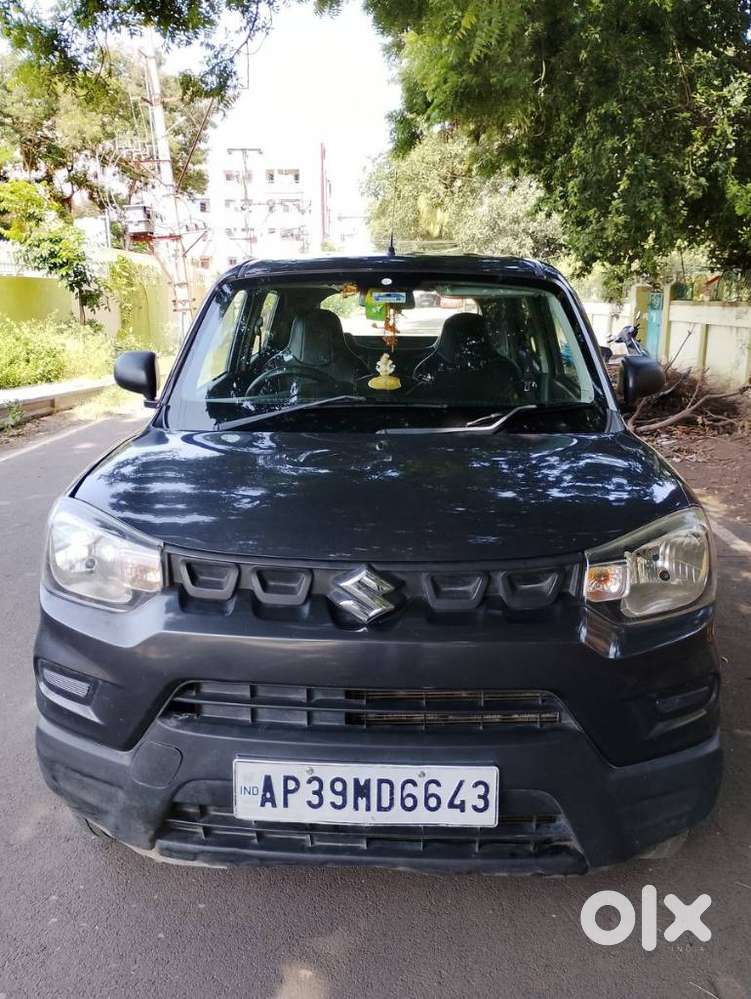 Maruti Suzuki S-presso Vxi, 2022, Petrol
