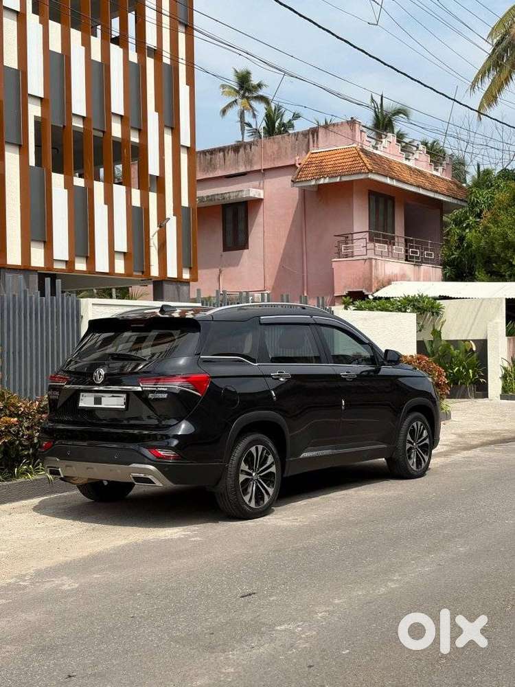 Mg Hector Plus Sharp Hybrid 1.5 Mt, 2022, Petrol