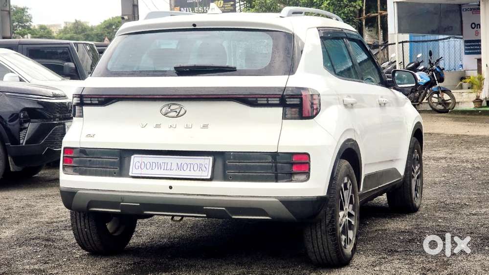 Hyundai Venue Sx Mt, 2023, Diesel