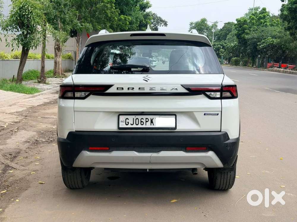 Maruti Suzuki Brezza 1.5 Zxi At Smart Hybrid, 2023, Petrol