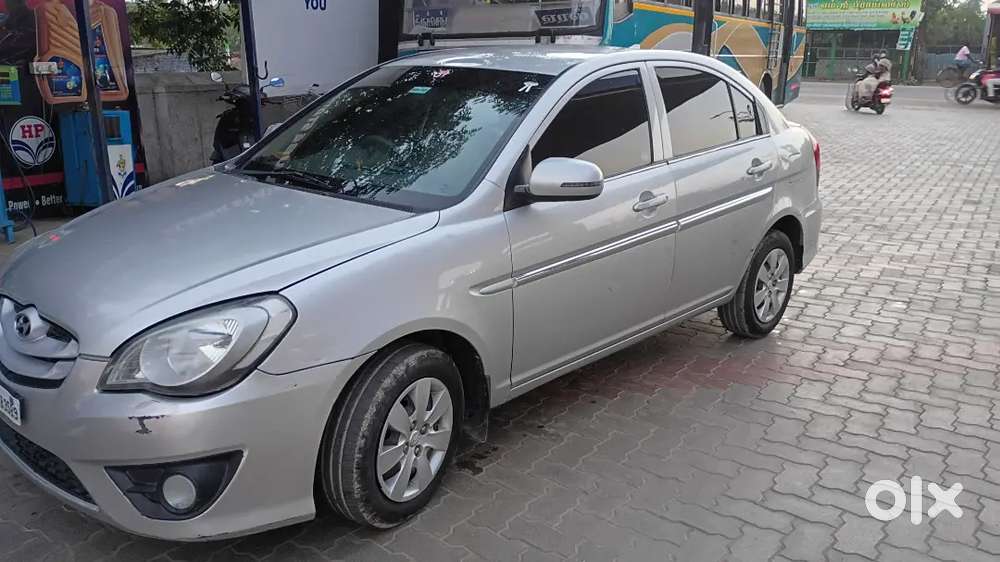 Hyundai Verna 2011 Petrol Well Maintained