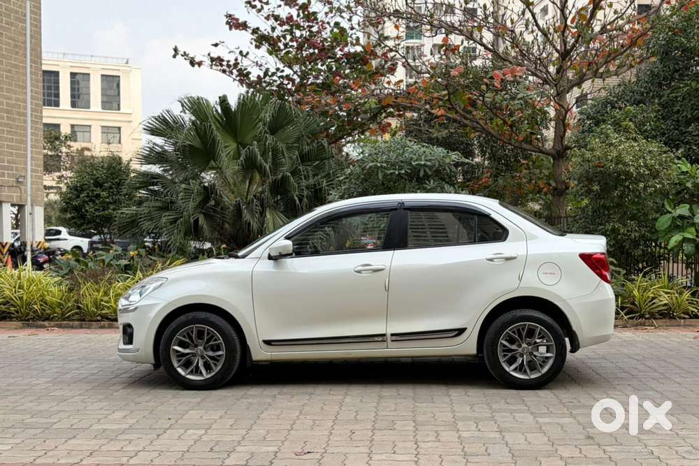 Maruti Suzuki Swift Dzire Vxi(o) Mt, 2020, Petrol