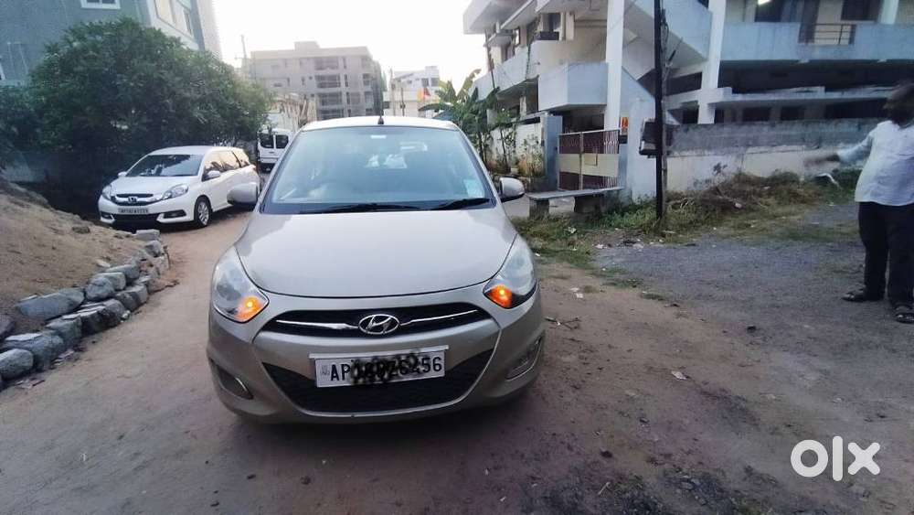 Hyundai I10 Sportz, 2011, Petrol