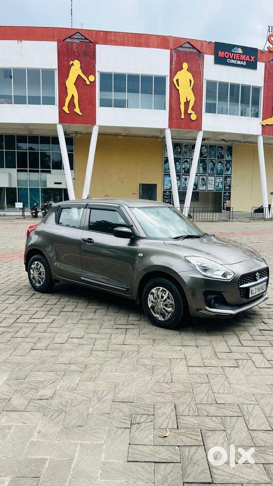 Maruti Suzuki Swift Lxi Bsiv, 2022, Petrol
