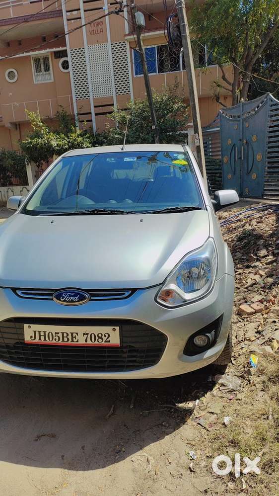 Ford Figo 2015 Well Maintained &ndash; Zxi Diesel, 22+ Mileage