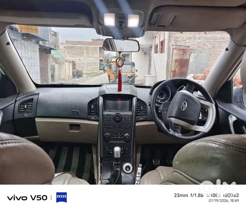 Mahindra Xuv500 2.2 W10 2017