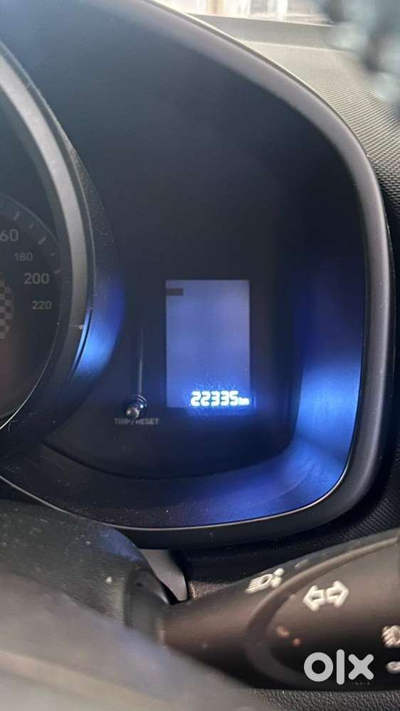 Hyundai Venue Manual - Less Driven.