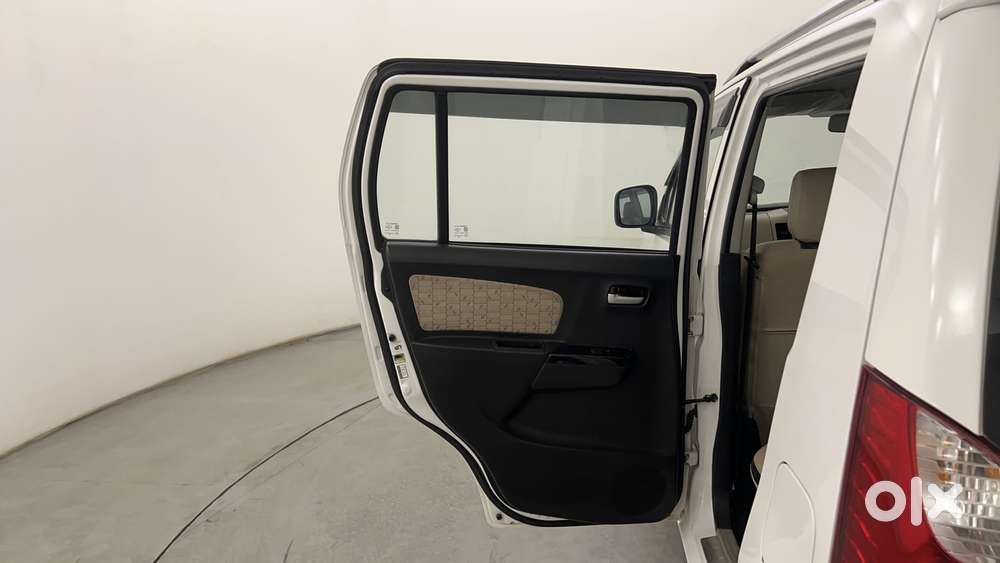 Maruti Suzuki Wagon R 1.0 Vxi Amt, 2017, Petrol