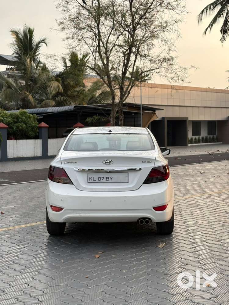 Hyundai Fluidic Verna 2013