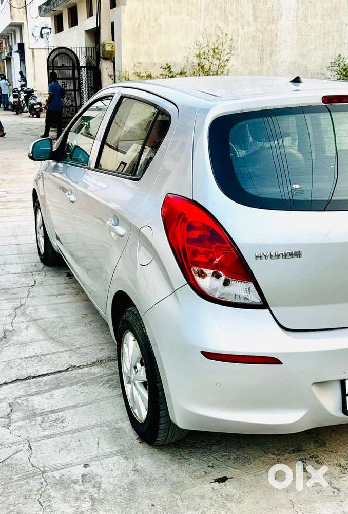Hyundai I20 2010-2012 1.2 Sportz Option, 2012, Cng & Hybrids
