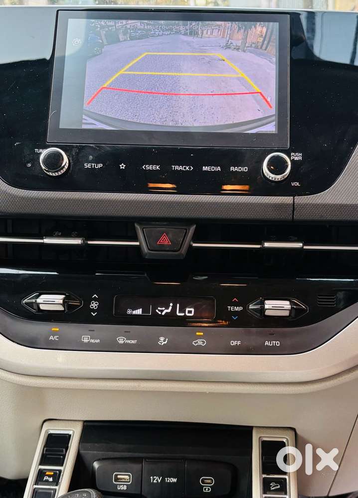 Kia Carens 1.4 Prestige Plus Turbo 7 Str, 2022, Petrol