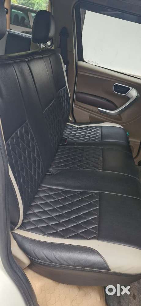 Mahindra Tuv 300 Mhawk100 T8, 2017, Diesel
