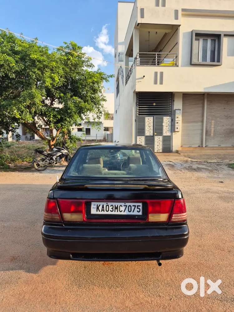 Maruti Suzuki Esteem 2004 Vxi