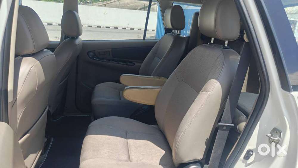 Toyota Innova 2.5 Gx 7 Str Bs-iii, 2015, Diesel