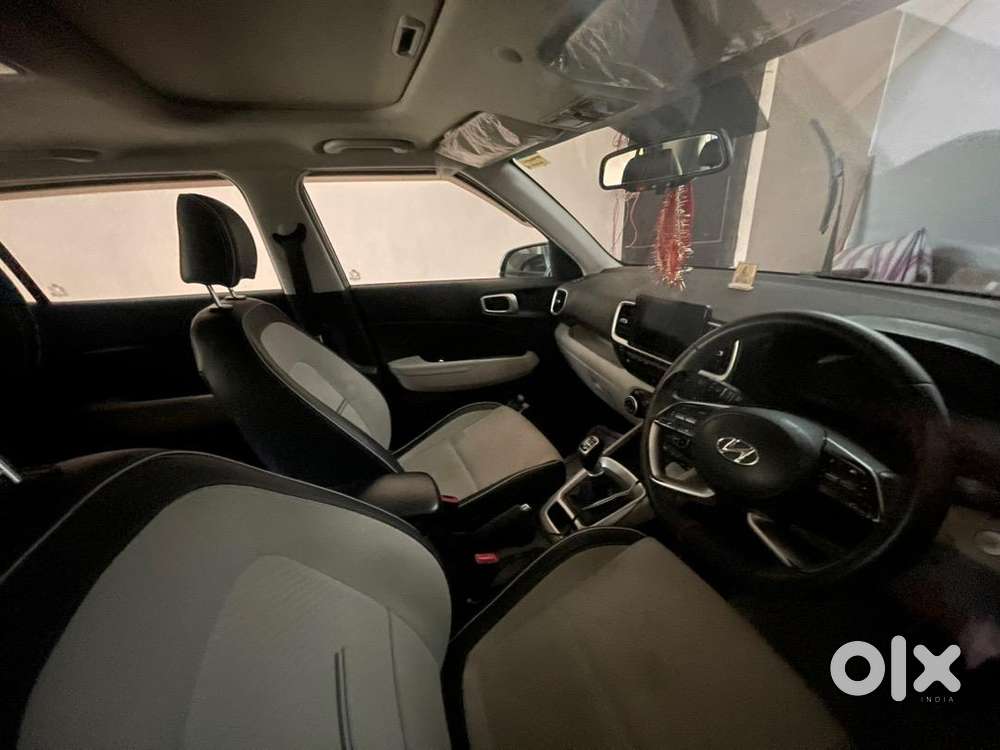 Hyundai Venue 2022 Diesel Well Maintained