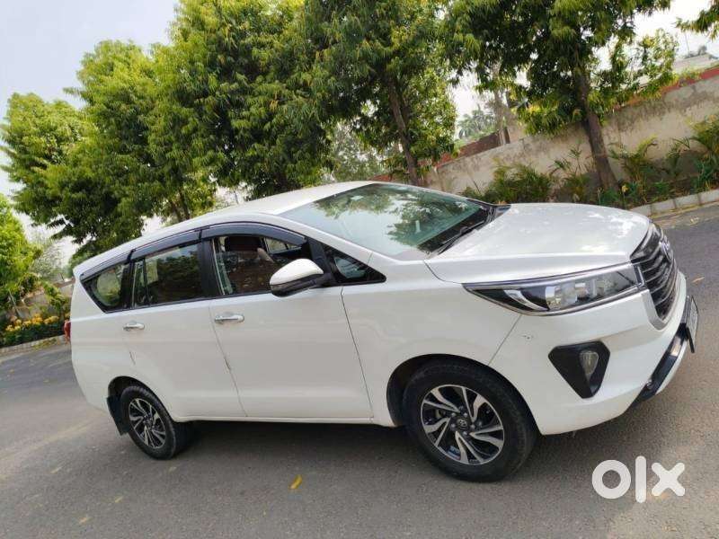 Toyota Innova Crysta 2.4 G Mt 7 Str, 2021, Diesel