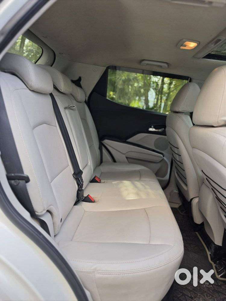 Mahindra Xuv300 W8 Amt Optional Diesel, 2021, Diesel