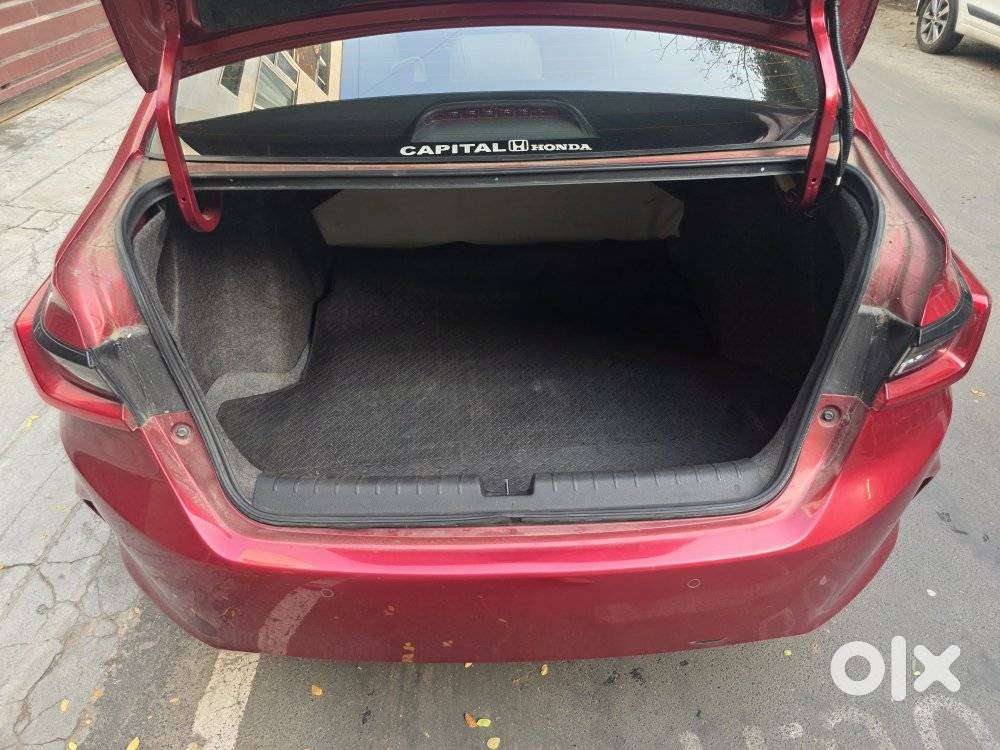 Honda City V At Sunroof, 2023, Petrol