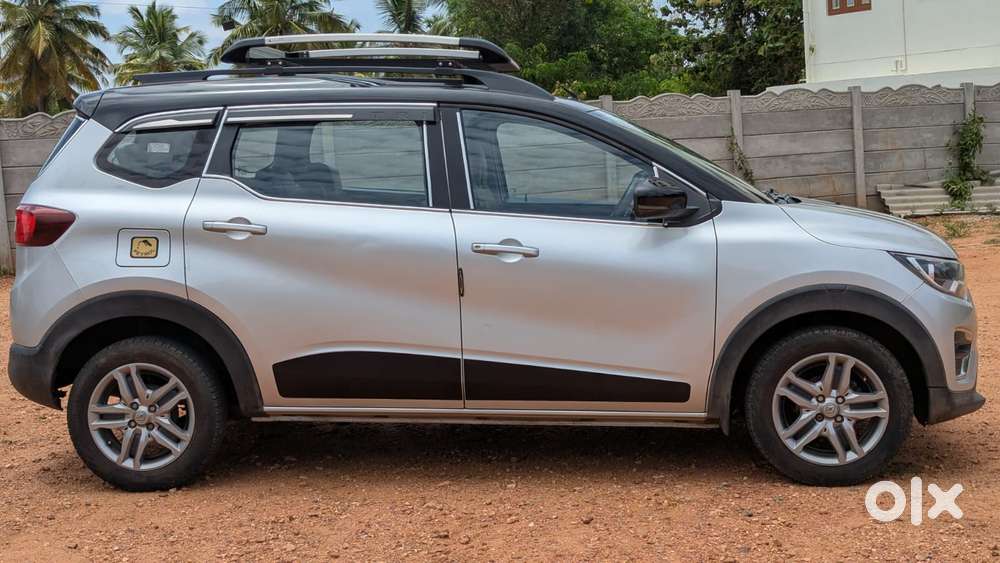 Renault Triber 1.0 Rxz Dual Tone, 2022, Petrol